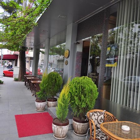 Mini hotel Izmir Exteriör bild